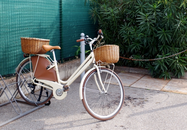 ドレスガードがついた自転車