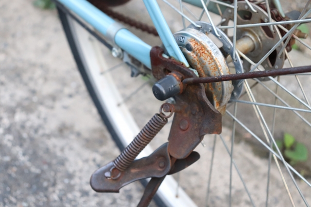 サビた自転車